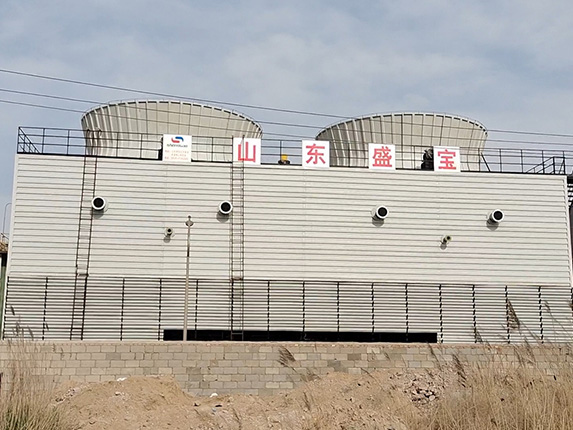 在高溫高濕地區，如何優化機械通風冷卻塔的設計以提高能效？